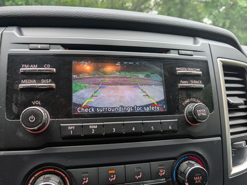 Used 2017 Nissan Titan S AWD/4WD image 20
