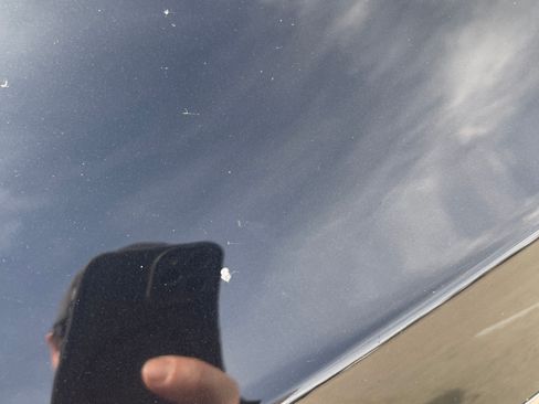 Used 2023 Volkswagen Tiguan SE R-Line image 9