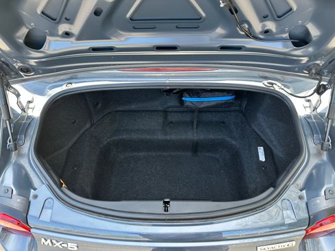 Used 2020 MAZDA MX-5 Miata Grand Touring image 21