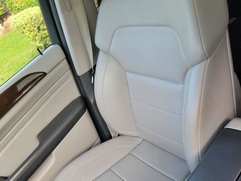 Used 2012 Mercedes-Benz ML 350 BlueTEC 4MATIC image 13