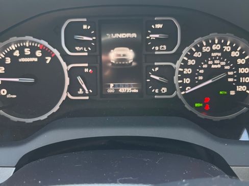 Used 2021 Toyota Tundra SR5 RWD image 12