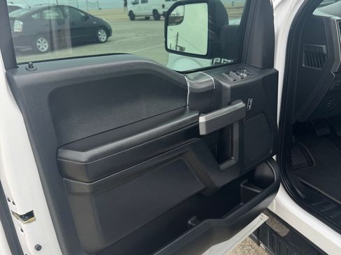 Used 2015 Ford F150 XLT w/ Equipment Group 302A Luxury RWD image 12