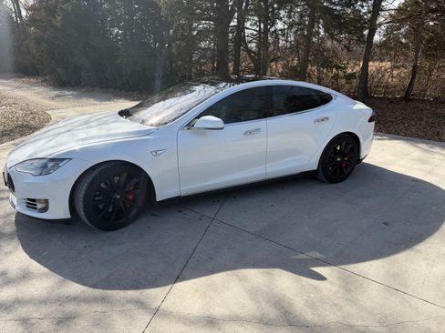 Used 2016 Tesla Model S 90D AWD/4WD image 6