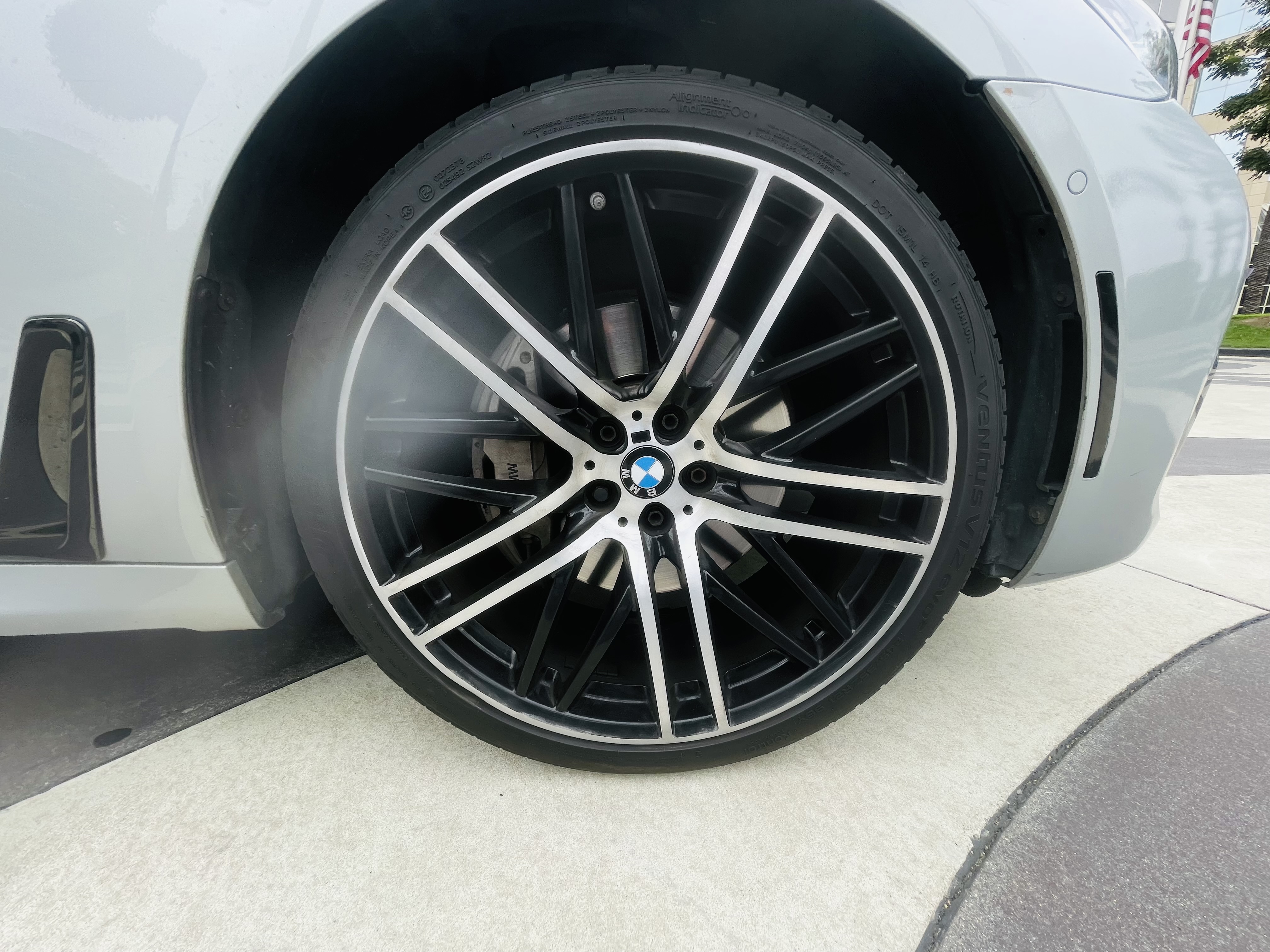 Used 2017 BMW 740e xDrive AWD/4WD image 18