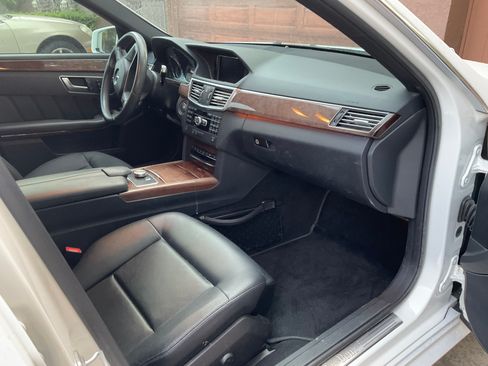 Used 2013 Mercedes-Benz E 350 Sedan image 8