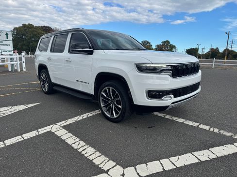 Used 2023 Jeep Wagoneer Series II w/ Premium Group I image 1