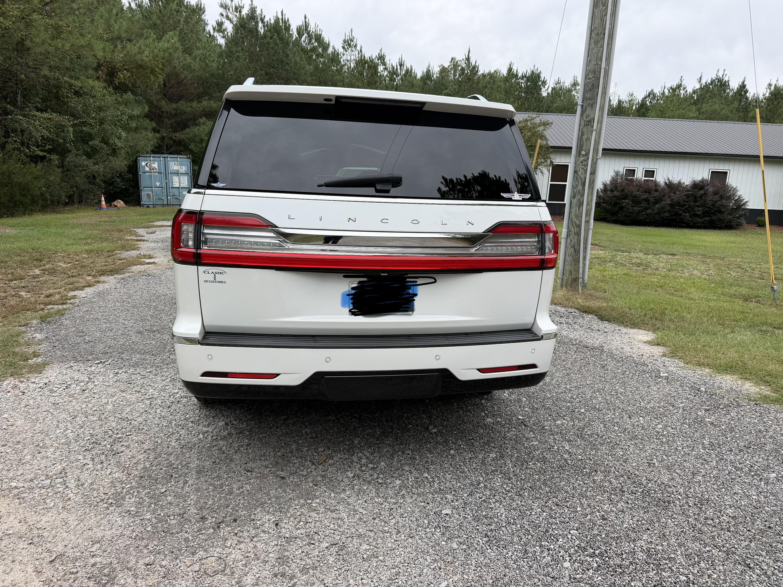 Used 2020 Lincoln Navigator 4WD image 2