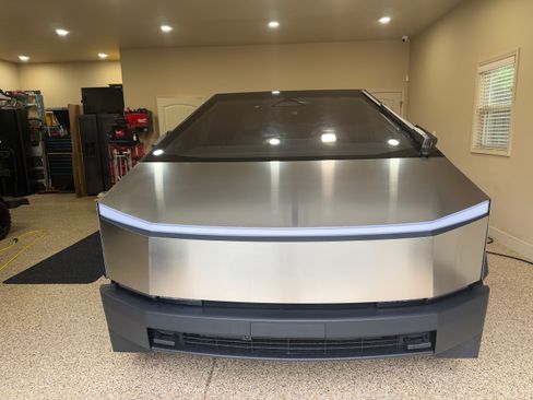 Used 2025 Tesla Cybertruck Cyberbeast AWD/4WD image 2