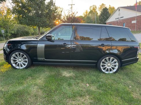 Used 2018 Land Rover Range Rover Long Wheelbase Supercharged image 1