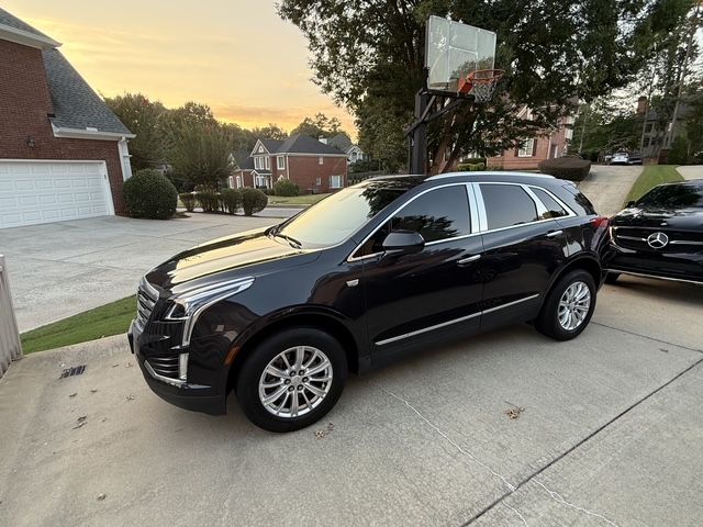 Used 2019 Cadillac XT5 FWD image 1