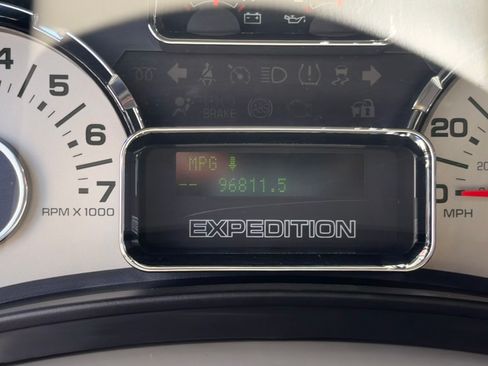 Used 2011 Ford Expedition Limited w/ 301A Rapid Spec Order Code AWD/4WD image 11