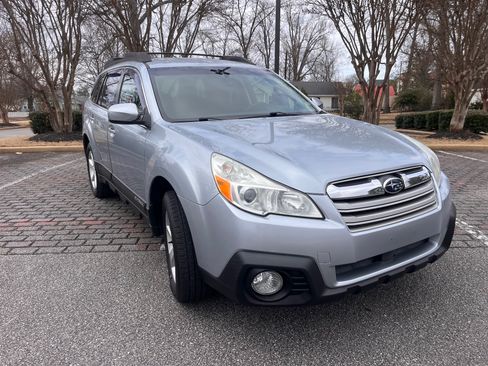 Used 2014 Subaru Outback 2.5i Premium image 21