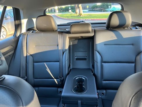 Used 2019 Volkswagen Golf SE w/ Driver Assistance Package image 19