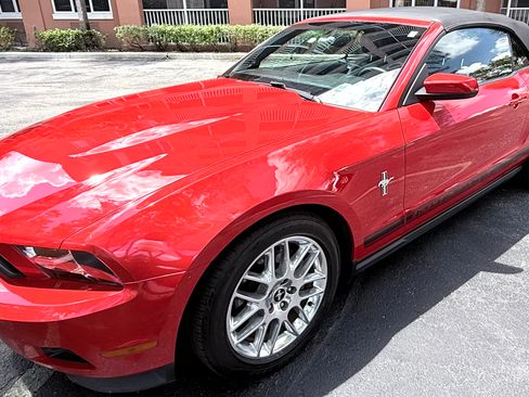 Used 2012 Ford Mustang Premium RWD image 1