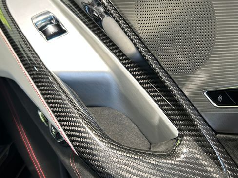 Used 2023 Chevrolet Corvette Z06 image 9