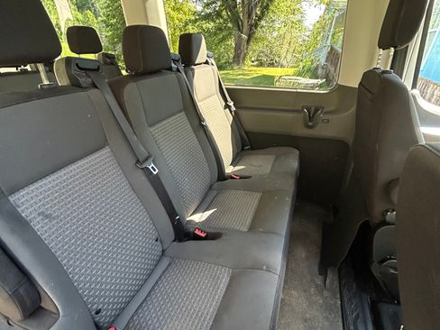 Used 2021 Ford Transit 350 XLT RWD image 10