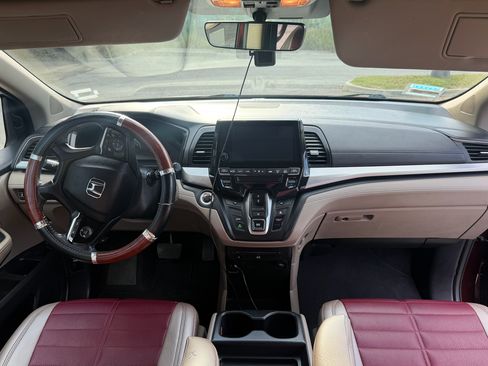 Used 2019 Honda Odyssey EX-L image 2