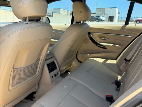 Used 2016 BMW 328i Sedan RWD image 17