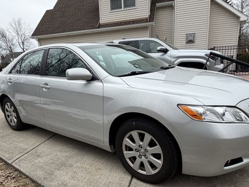 Used 2009 Toyota Camry XLE image 8