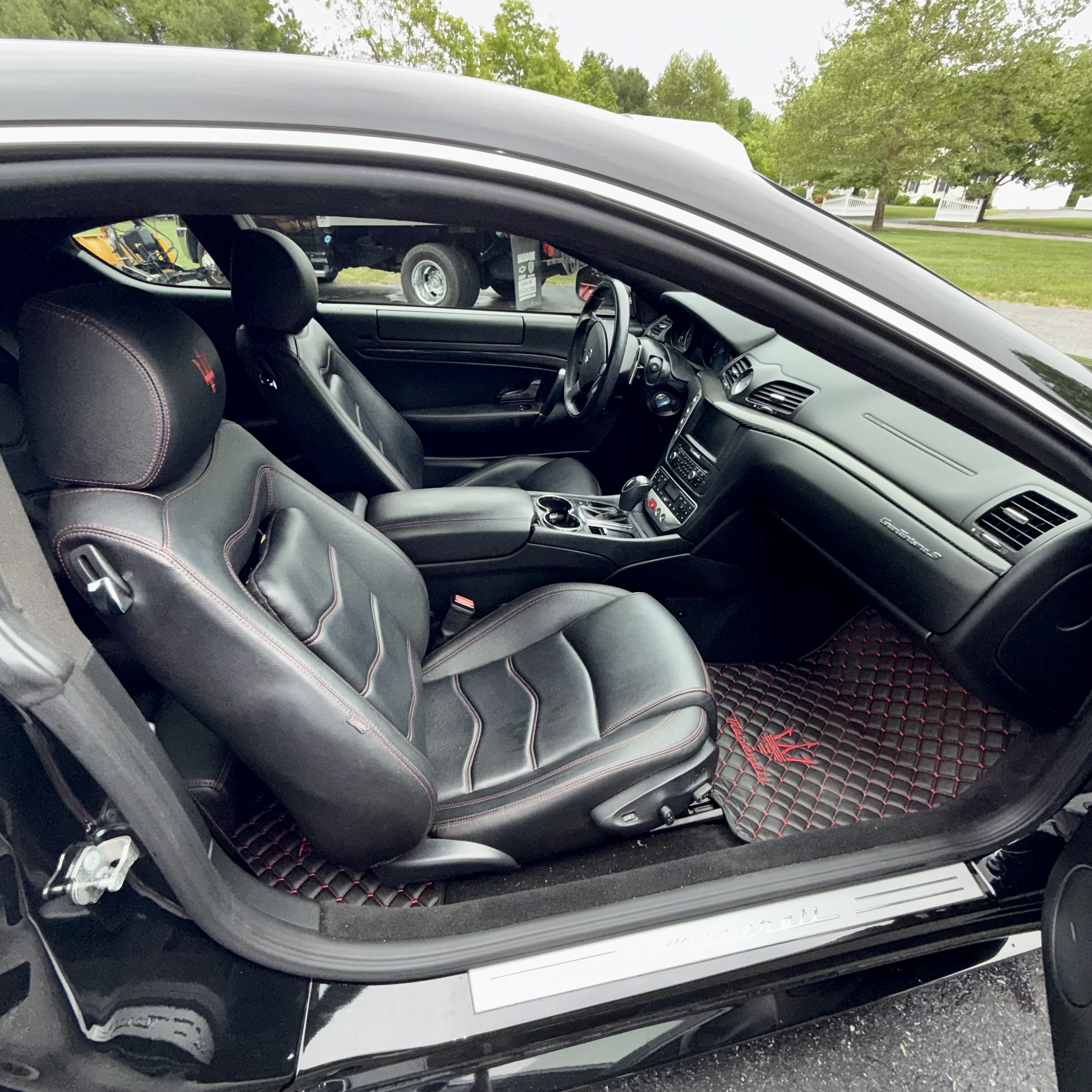 Used 2012 Maserati GranTurismo S RWD image 12