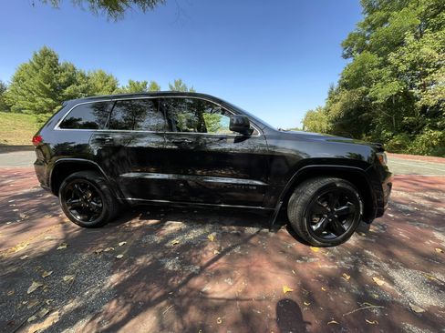 Used 2015 Jeep Grand Cherokee Altitude image 10