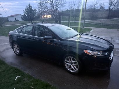 Used 2016 Ford Fusion SE