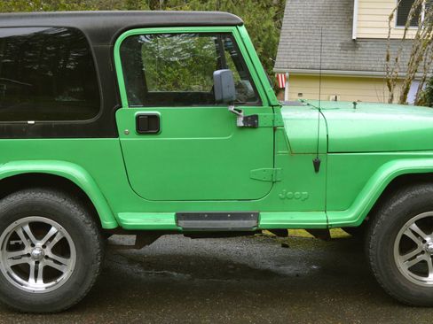 Used 1994 Jeep Wrangler Sahara image 2