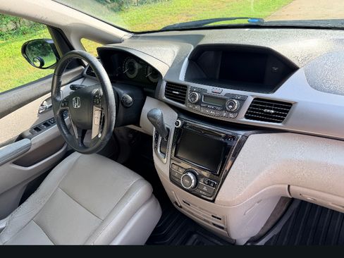 Used 2016 Honda Odyssey Touring image 12
