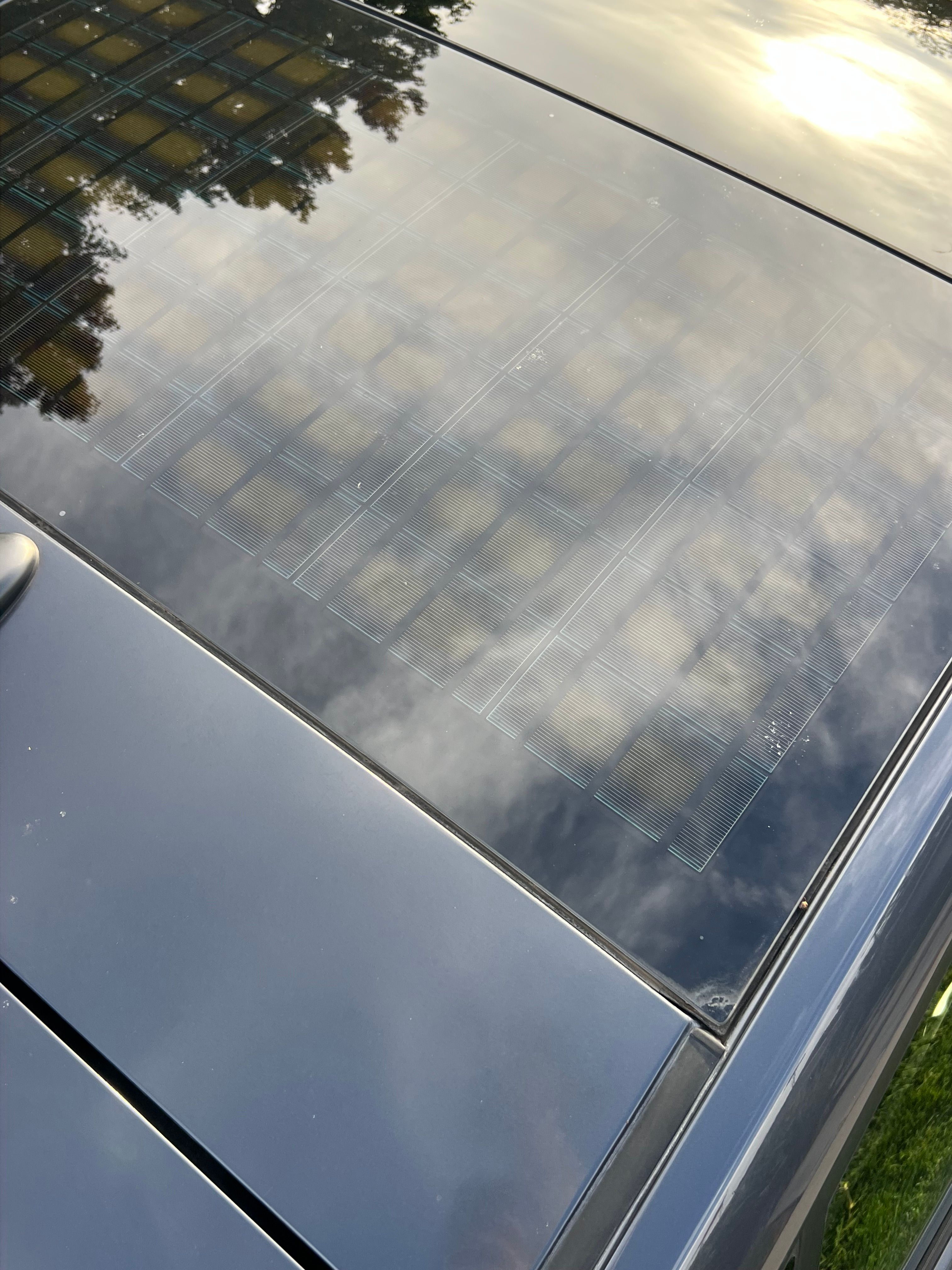 Used 2013 Toyota Prius Four w/ Deluxe Solar Roof Pkg FWD image 15