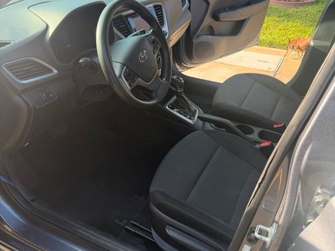 Used 2019 Hyundai Accent SE FWD image 6