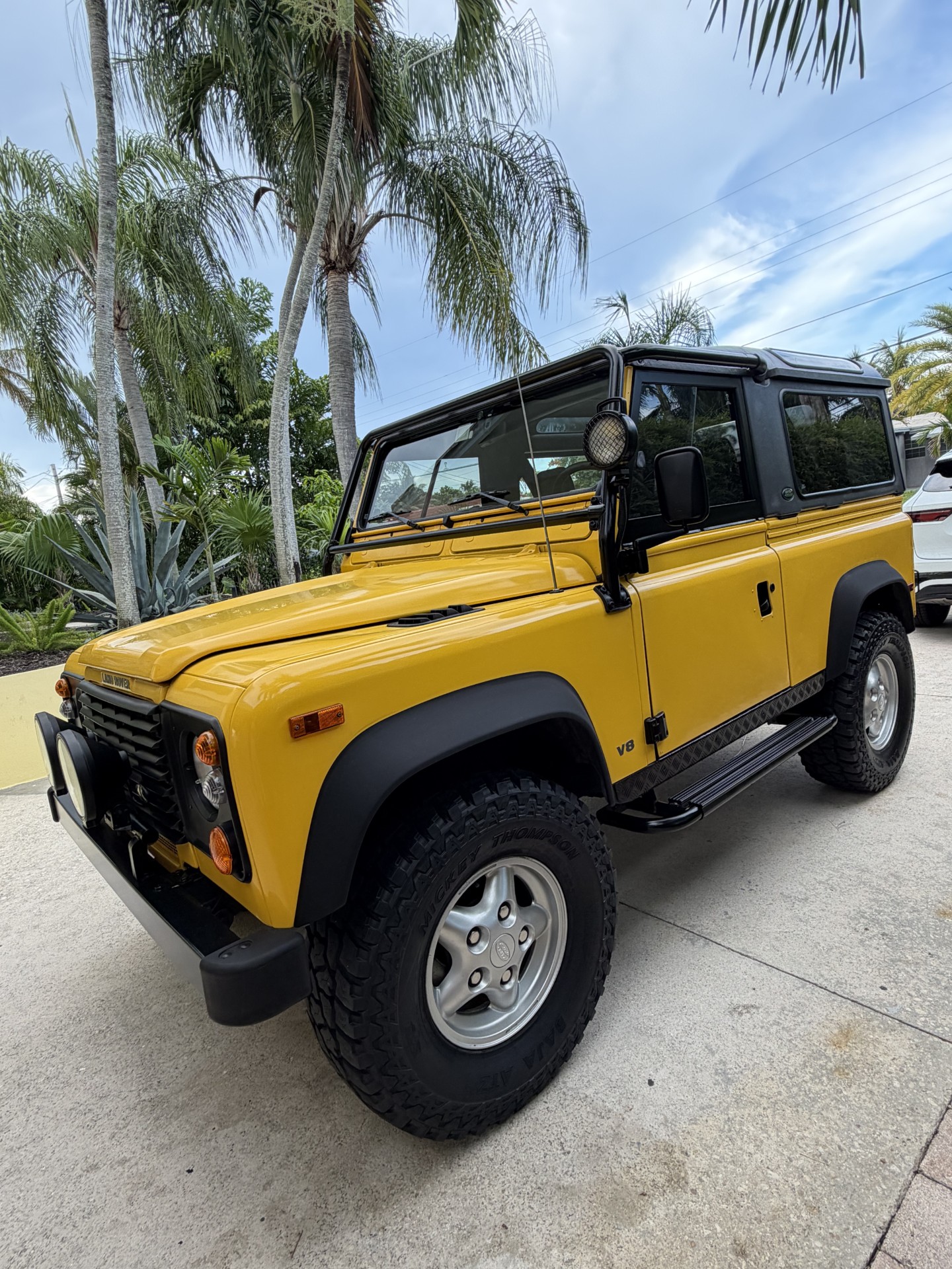 Used 1997 Land Rover Defender 90 AWD/4WD image 9