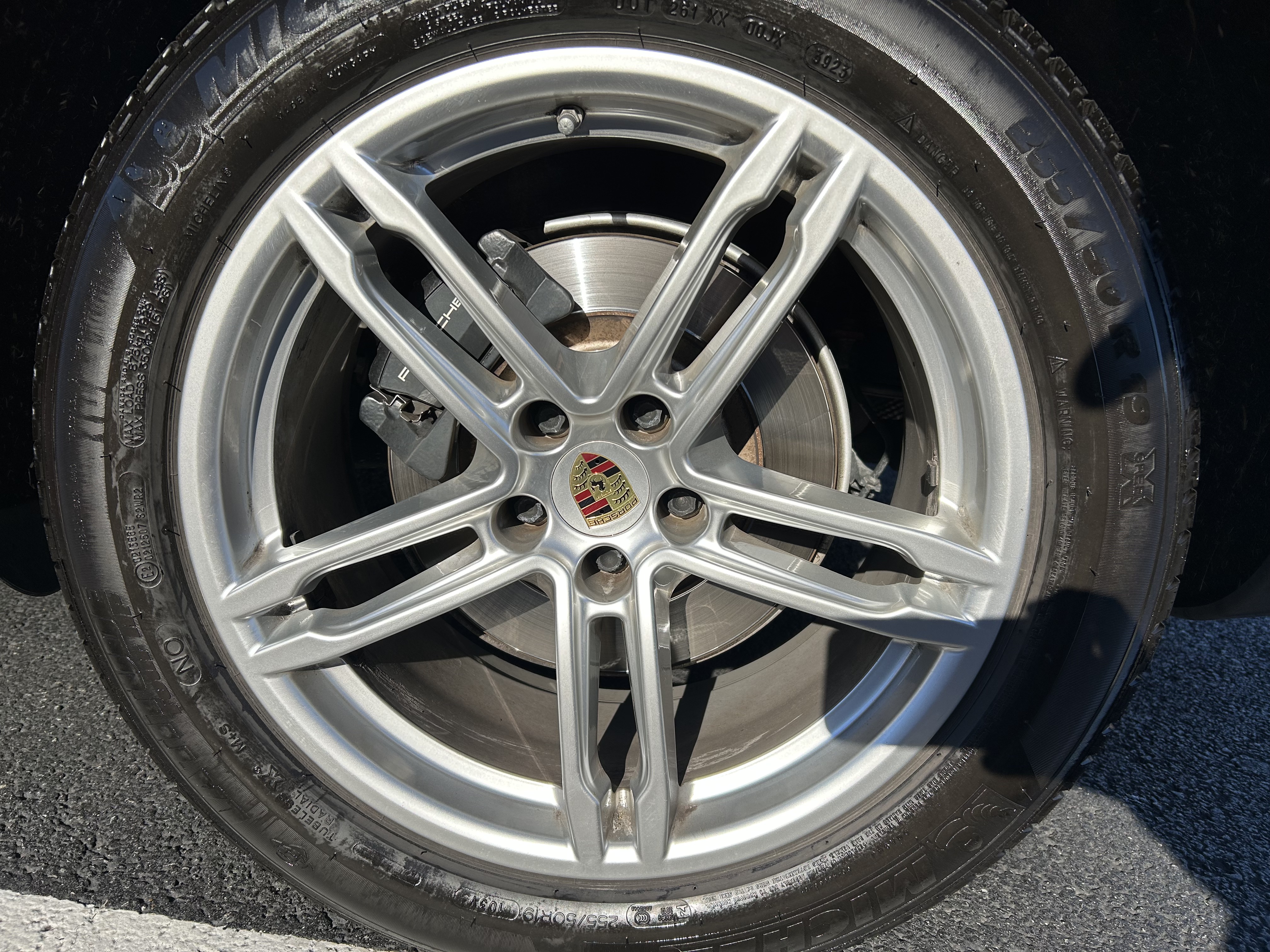 Used 2021 Porsche Macan AWD/4WD image 11
