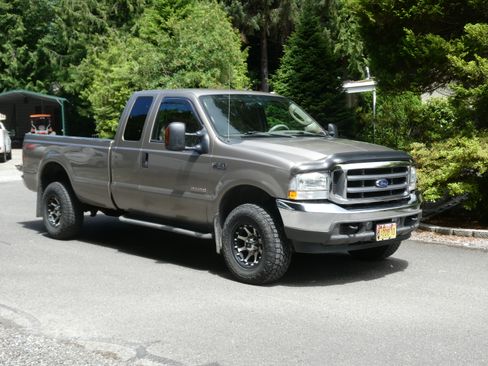 Used 2004 Ford F350 Lariat AWD/4WD image 1