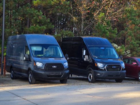 Used 2019 Ford Transit 250 Extended Length High Roof w/Sl image 6