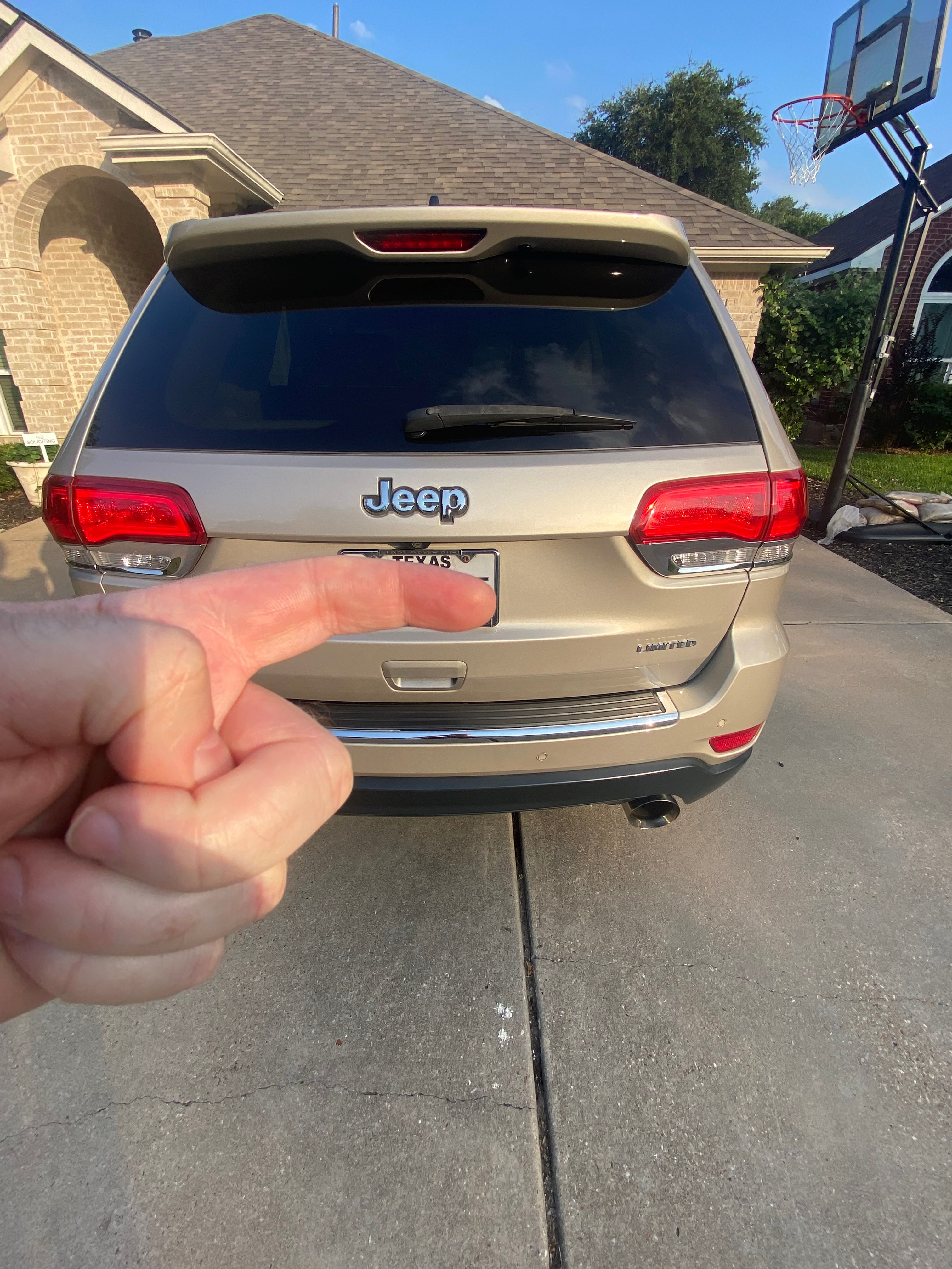 Used 2014 Jeep Grand Cherokee Limited RWD image 4