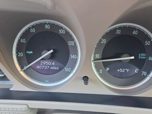 Used 2005 Mercedes-Benz SL 600 image 24