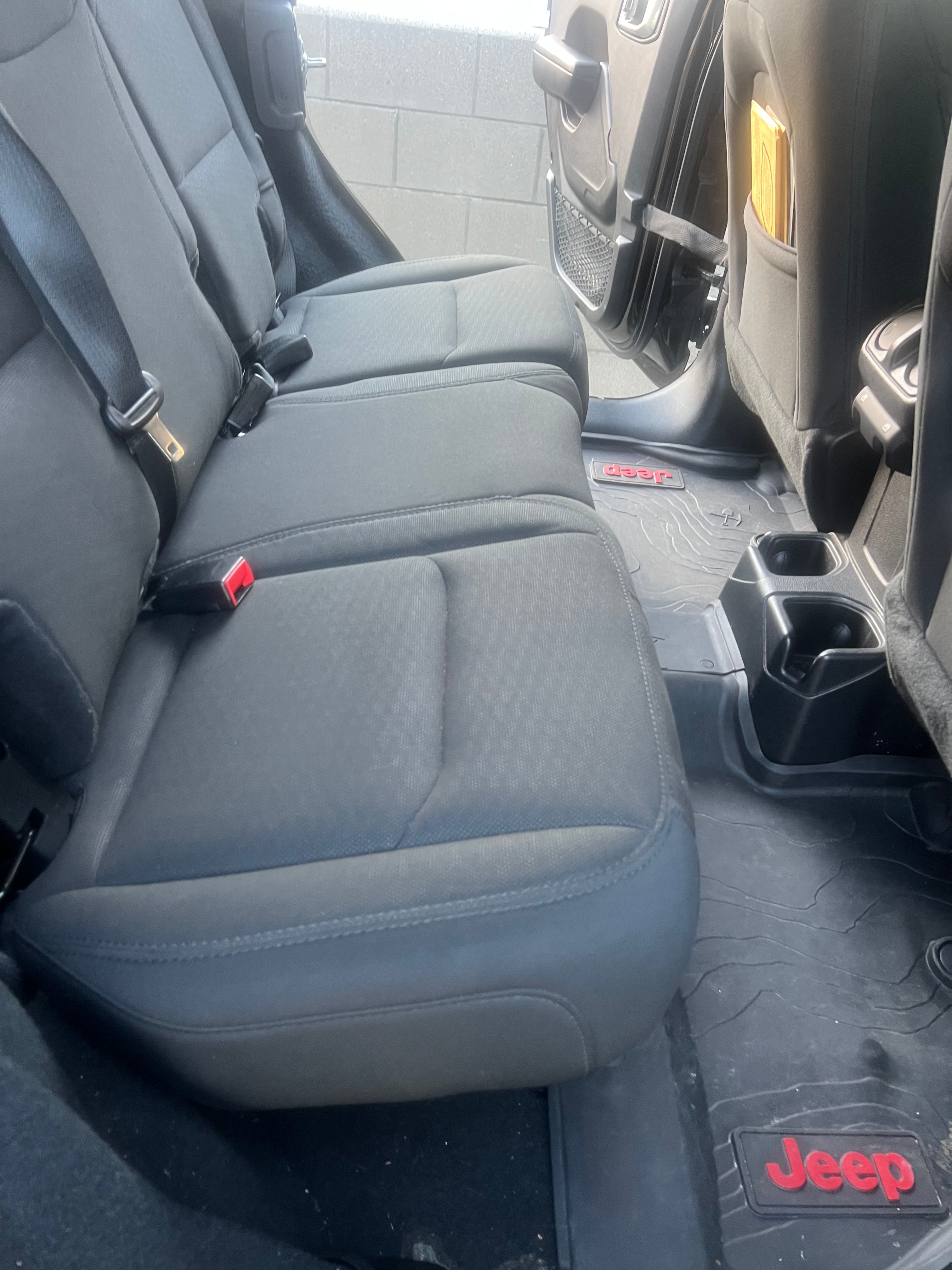 Used 2019 Jeep Wrangler Unlimited Sport S AWD/4WD image 17