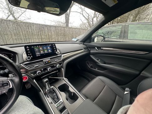 Used 2021 Honda Accord Sport image 14