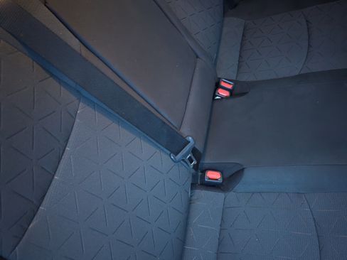 Used 2020 Toyota RAV4 XLE w/ Convenience Package image 14