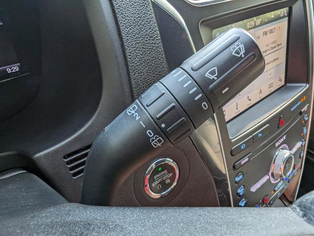 Used 2019 Ford Explorer Limited w/ Class III Trailer Tow Package FWD image 25