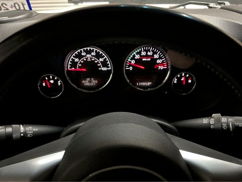 Used 2015 Jeep Wrangler Rubicon image 18