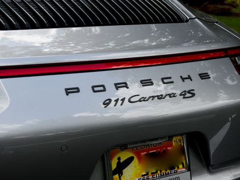 Used 2018 Porsche 911 Carrera 4S AWD/4WD image 6