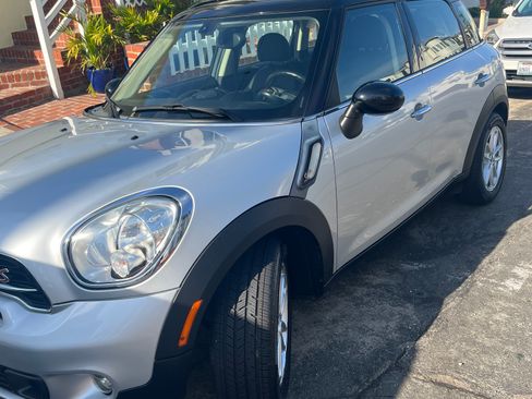 Used 2016 MINI Cooper Countryman S FWD image 1