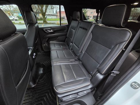 Used 2021 GMC Yukon SLT image 16