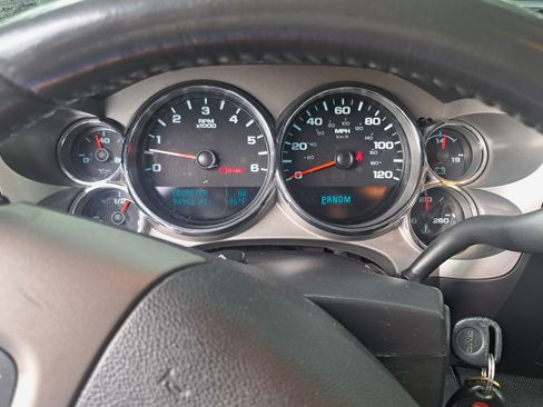 Used 2012 GMC Sierra 1500 SLE w/ Power Tech Package AWD/4WD image 9