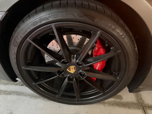 Used 2021 Porsche 911 image 14