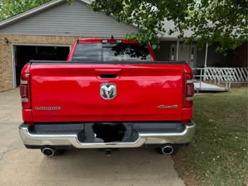 Used 2023 RAM 1500 Laramie AWD/4WD image 5