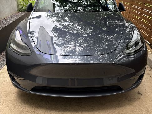 Used 2023 Tesla Model Y Long Range image 12