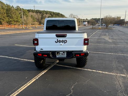 Used 2025 Jeep Gladiator Rubicon image 5