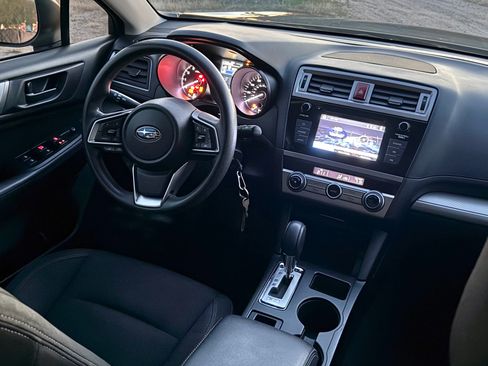 Used 2019 Subaru Legacy 2.5i w/ Alloy Wheel Package image 9